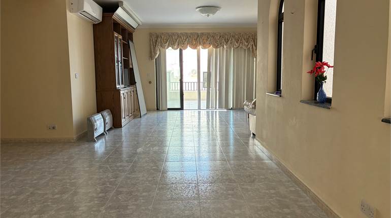 Qawra - 3 Bedroom 237 sqm Penthouse with Views