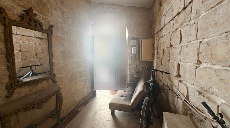 Qormi - 3 Bedroom Unconverted HOC + Yard 
