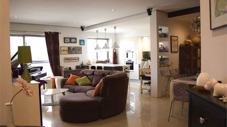 Birkirkara - 1st Floor 3 Bedroom Highly Furnished Apartment + 2 Garages