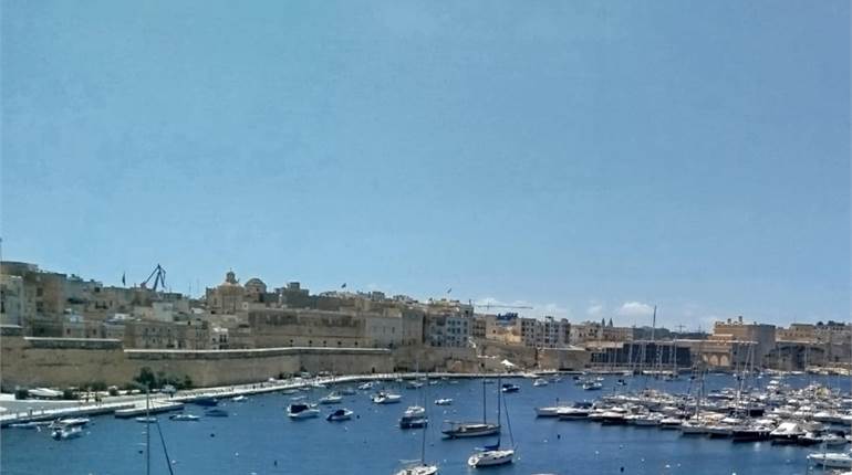 Kalkara - 3 Bedroom Seafront Townhouse