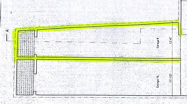 Naxxar - 3 Car Semi Basement Garage + Electricity