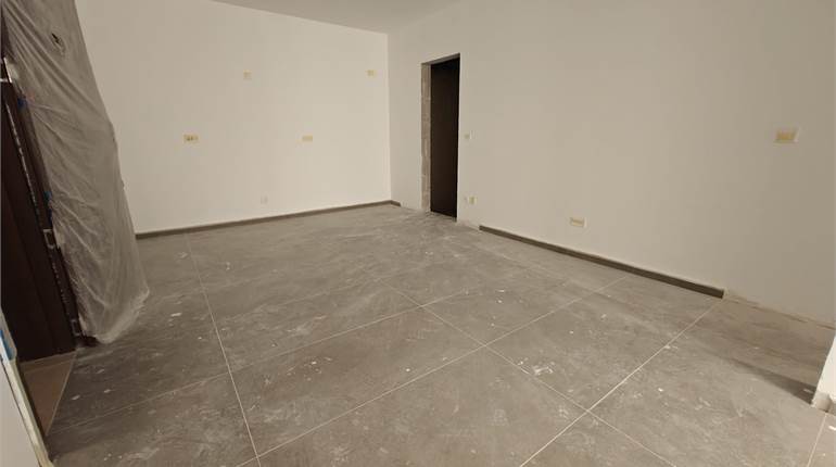 Iklin - 1st Floor 2 Bedroom Finished Apartment