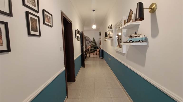 Santa Venera - 3 Bedroom apartment + private roof and washroom