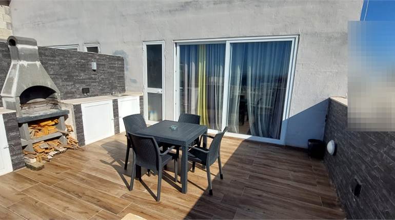 Bugibba - 2 Bedroom Fully Furnished Penthouse  