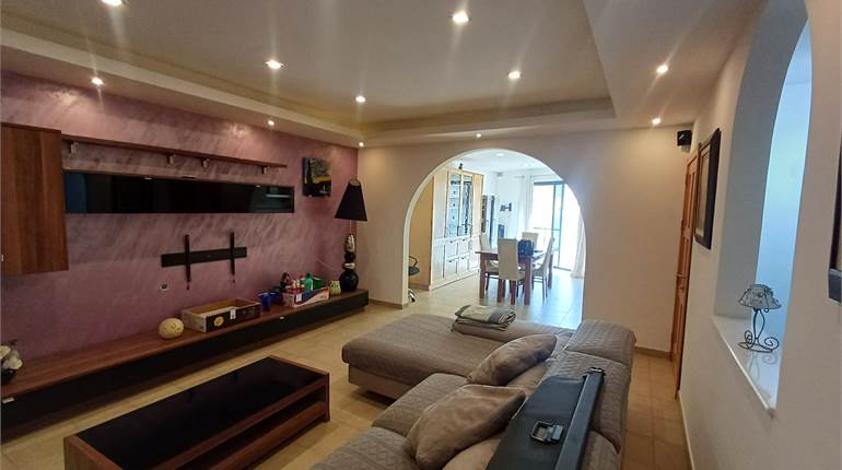 Attard - 1st Floor 3 Bedroom Maisonette + Roof + Garage