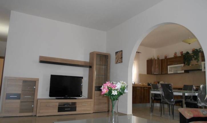 Marsascala - 3 Bdr Furnished Apt + Side Sea Views