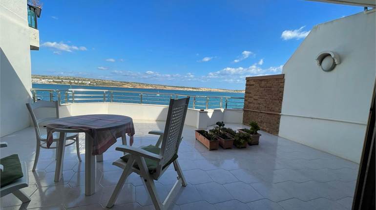 Mellieha - 3 Bdr Apart + Terrace + Direct Seaviews