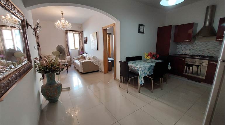 Qormi - 3 Bedroom Apartment Furnished 