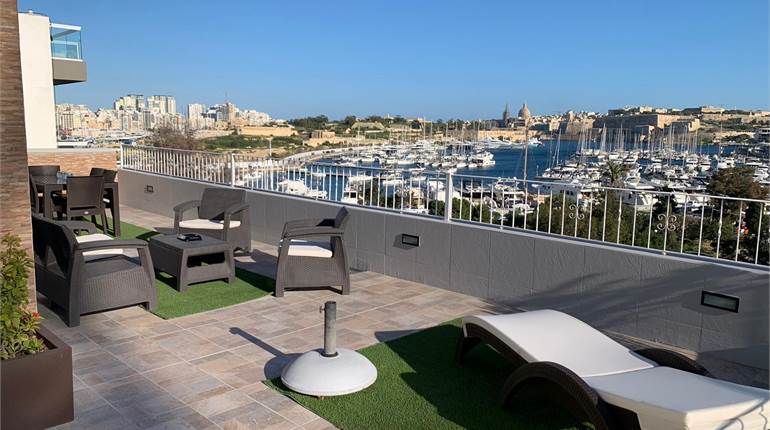 Penthouse - 3 Bedroom Gzira