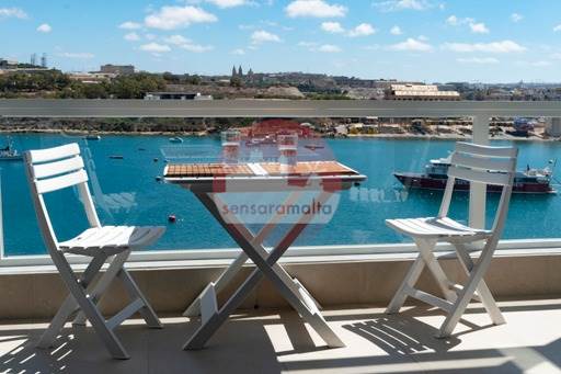 Sliema - 3 Bedroom Seafront Apartment