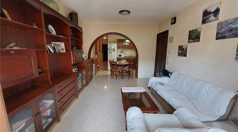 Swieqi - 2 Bedroom Apartment / Part Roof 