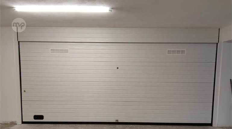 Luqa - 4 Car Garage with Storage