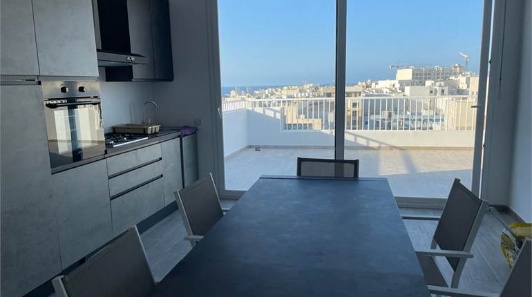 Qawra - 2 Bedroom Corner Penthouse