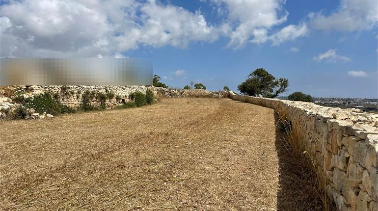 Zebbug - Apr. 800sqm, Car Accessible