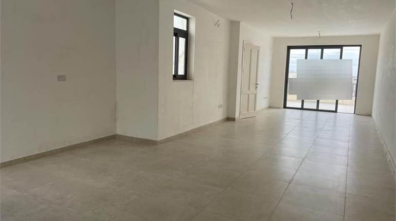 Balzan - 2 Bedroom Finished Penthouse + Airspace