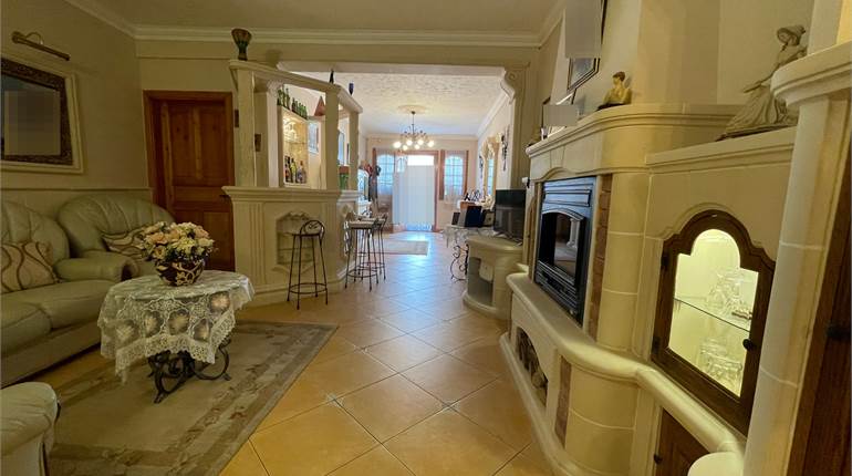 Qormi - 2 Double Bedroom Ground Floor Maisonette