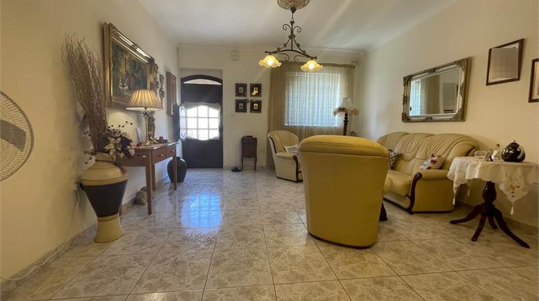 Zabbar - Elevated 3 Bedroom Furnished Maisonette