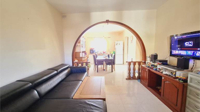 Rabat - 2nd Floor Duplex Apartment with Full Roof 